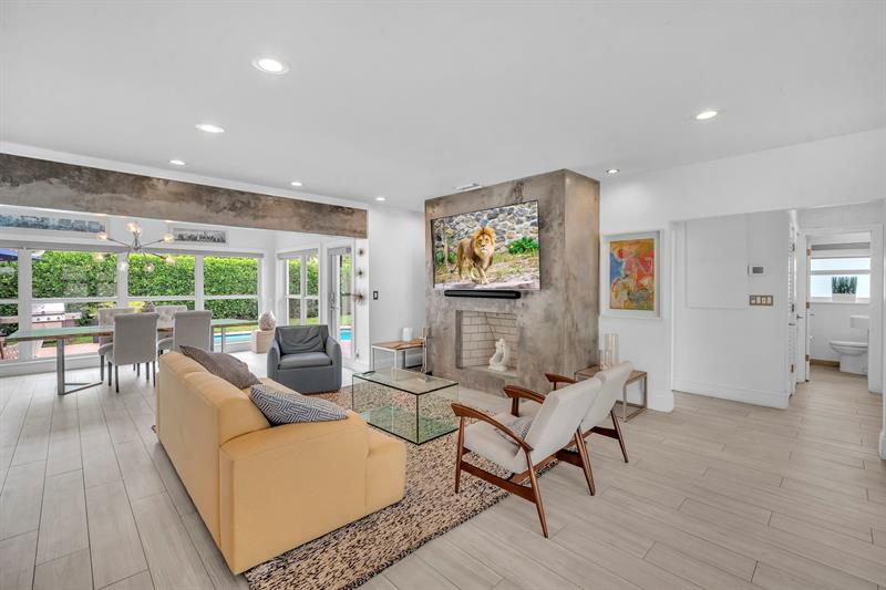 2212 NE 32nd Avenue Fort Lauderdale FL 33305