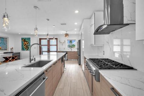 2212 NE 32nd Avenue Fort Lauderdale FL 33305