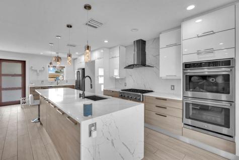 2212 NE 32nd Avenue Fort Lauderdale FL 33305
