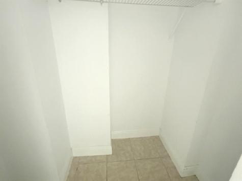 8075 NW 7th Street Miami FL 33126