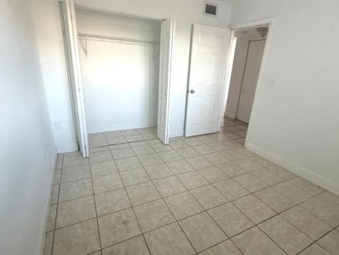 8075 NW 7th Street Miami FL 33126