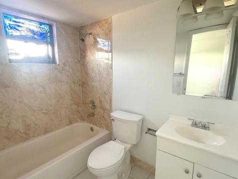 8075 NW 7th Street Miami FL 33126