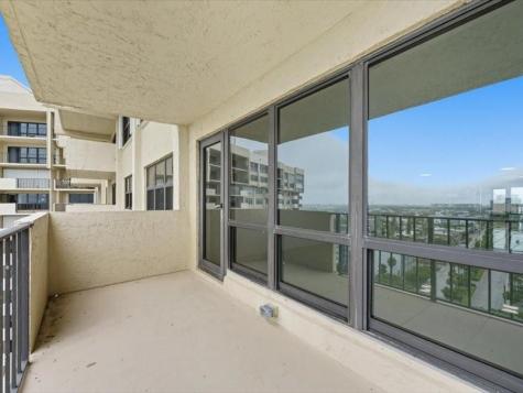 4900 N Ocean Boulevard Lauderdale By The Sea FL 33308