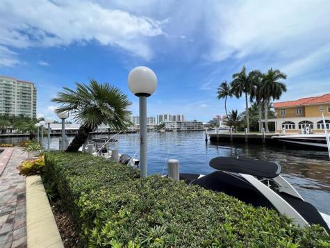 2900 NE 30th Street Fort Lauderdale FL 33306