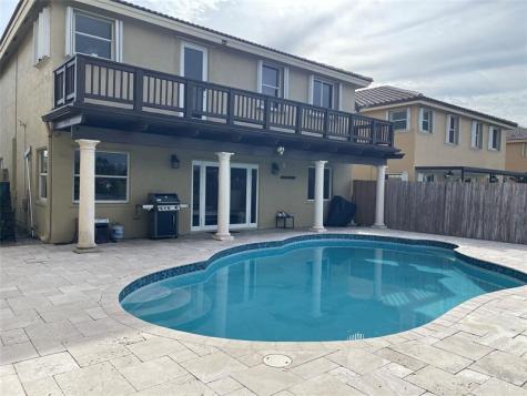 414 SW 205th Avenue Pembroke Pines FL 33029
