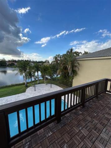 414 SW 205th Avenue Pembroke Pines FL 33029