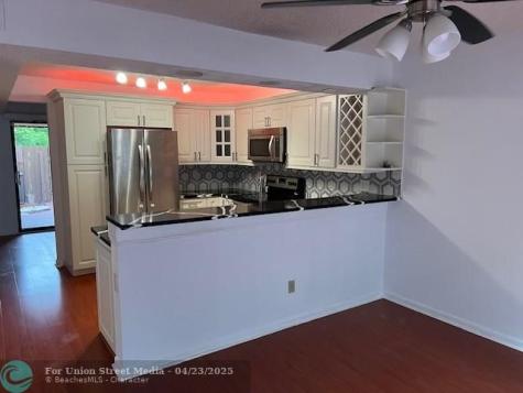 1745 Coral Avenue North Lauderdale FL 33068