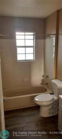 1101 Belmont Lane North Lauderdale FL 33068