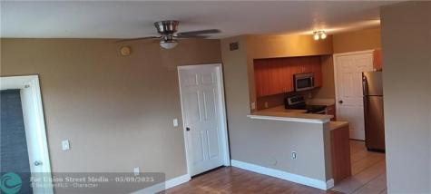 1101 Belmont Lane North Lauderdale FL 33068