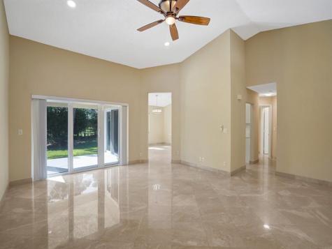 8452 NW 47th Street Coral Springs FL 33067