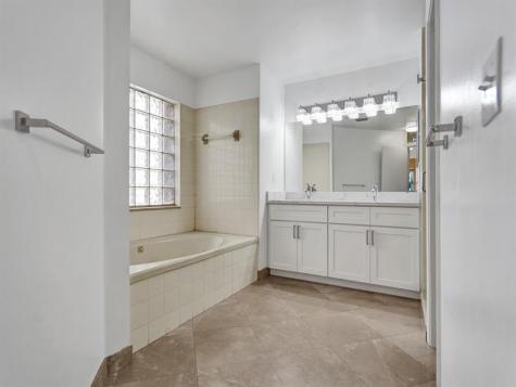 8452 NW 47th Street Coral Springs FL 33067