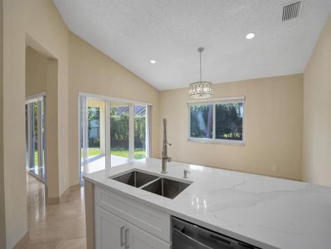 8452 NW 47th Street Coral Springs FL 33067