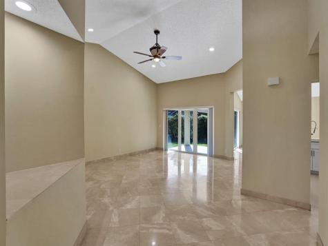 8452 NW 47th Street Coral Springs FL 33067