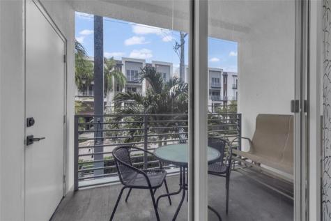 1045 NE 18th Avenue Fort Lauderdale FL 33304