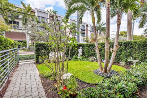 1045 NE 18th Avenue Fort Lauderdale FL 33304