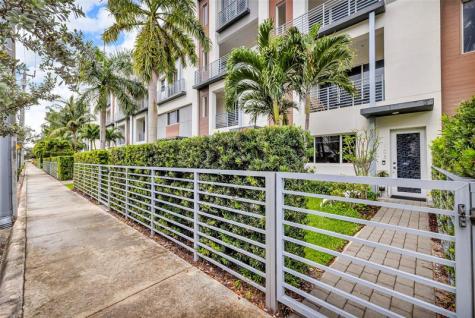 1045 NE 18th Avenue Fort Lauderdale FL 33304