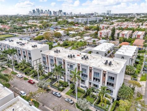 1045 NE 18th Avenue Fort Lauderdale FL 33304