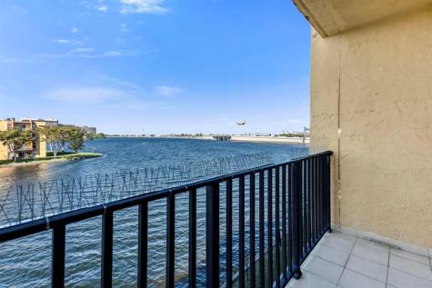 4705 NW 7th Street Miami FL 33126