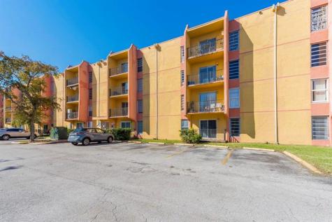 4705 NW 7th Street Miami FL 33126
