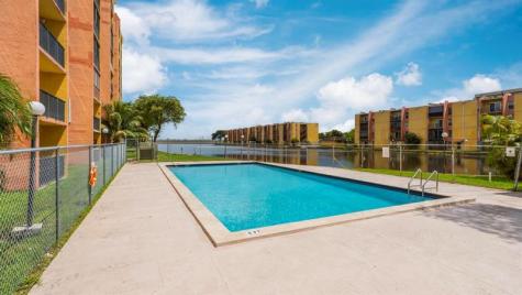 4705 NW 7th Street Miami FL 33126