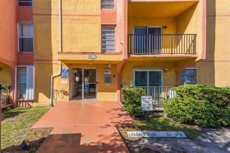 4705 NW 7th Street Miami FL 33126