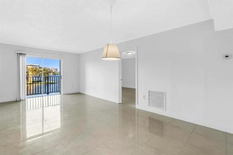 4705 NW 7th Street Miami FL 33126