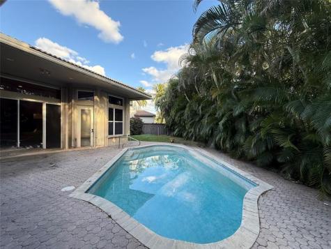 9737 Parkview Avenue Boca Raton FL 33428