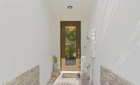 4507 E Aqua Bella Lane Fort Lauderdale FL 33312