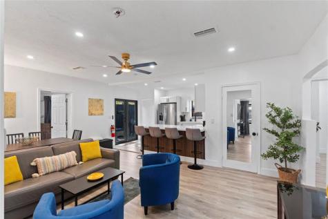 719 NE 36th Street Oakland Park FL 33334