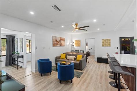 719 NE 36th Street Oakland Park FL 33334