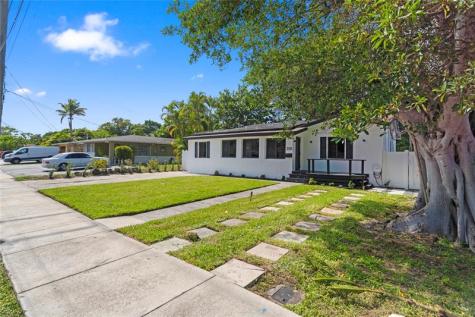 719 NE 36th Street Oakland Park FL 33334