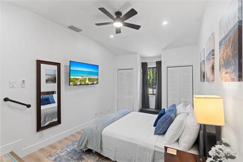 719 NE 36th Street Oakland Park FL 33334