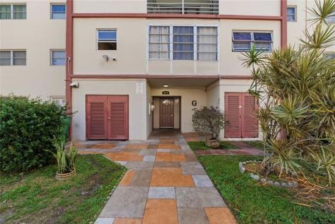 4044 NW 19th Street Lauderhill FL 33313