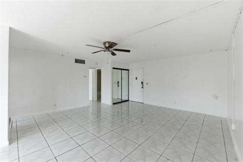 4044 NW 19th Street Lauderhill FL 33313