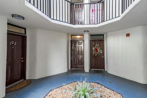 210 Lake Pointe Drive Oakland Park FL 33309