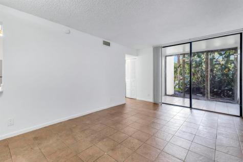 210 Lake Pointe Drive Oakland Park FL 33309