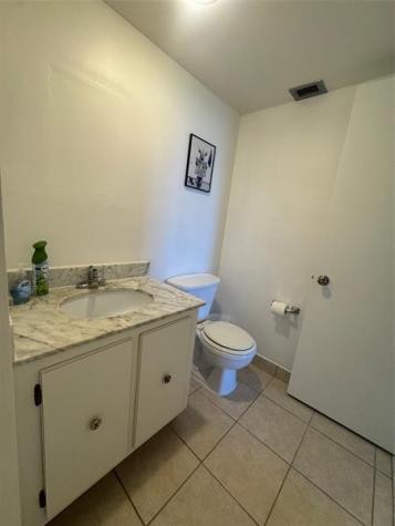 2000 S Ocean Boulevard Lauderdale By The Sea FL 33062