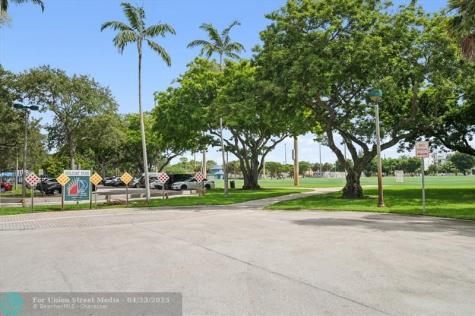 615 NE 12th Avenue Fort Lauderdale FL 33304