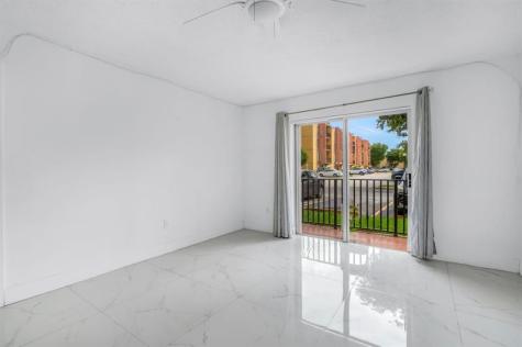 4805 NW 7th Street Miami FL 33126