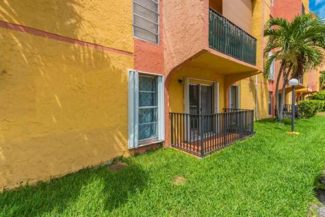 4805 NW 7th Street Miami FL 33126