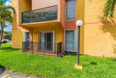 4805 NW 7th Street Miami FL 33126