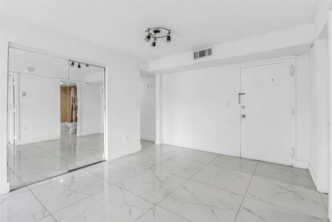 4805 NW 7th Street Miami FL 33126