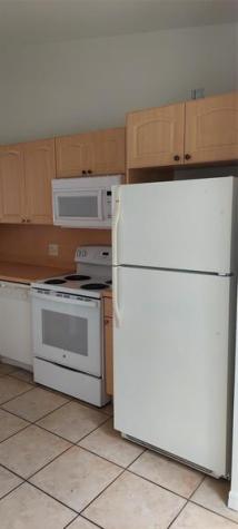621 NW 78th Terrace Pembroke Pines FL 33024