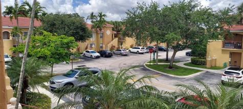 621 NW 78th Terrace Pembroke Pines FL 33024