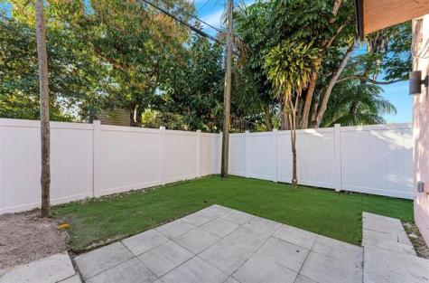 1131 N Andrews Avenue Fort Lauderdale FL 33311