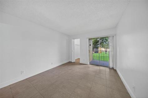 913 Meadows Circle Boynton Beach FL 33436