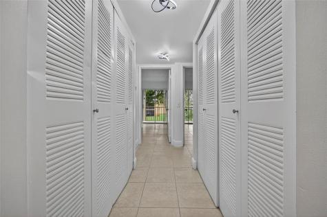 913 Meadows Circle Boynton Beach FL 33436
