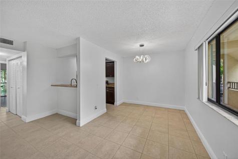 913 Meadows Circle Boynton Beach FL 33436