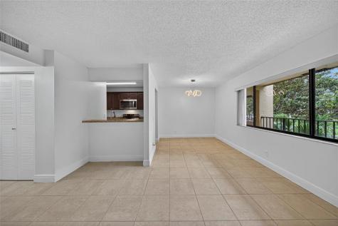 913 Meadows Circle Boynton Beach FL 33436