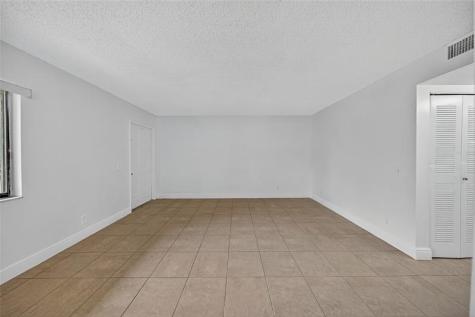 913 Meadows Circle Boynton Beach FL 33436
